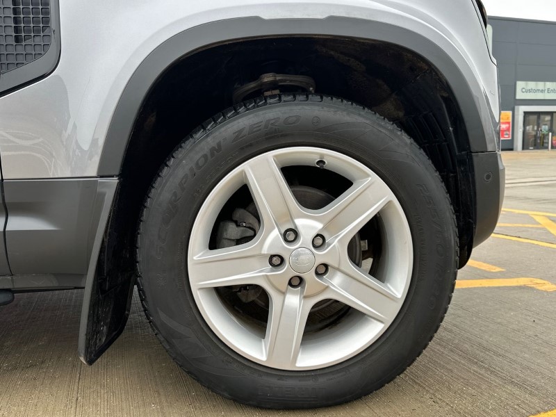 Used Land Rover Defender 2022 for sale - 77258393: Photo 8