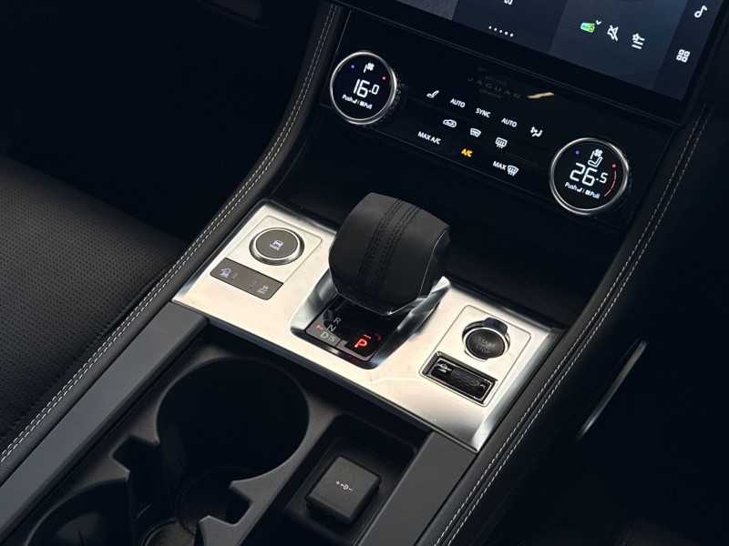 Used Jaguar F-Pace 2021 for sale - 76982130: Photo 13