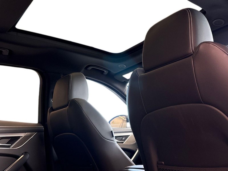 Used Jaguar F-Pace 2021 for sale - 76982130: Photo 21