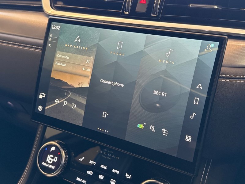 Used Jaguar F-Pace 2021 for sale - 76982130: Photo 30