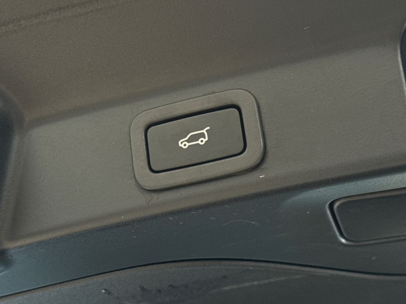 Used Jaguar F-Pace 2021 for sale - 76982130: Photo 40