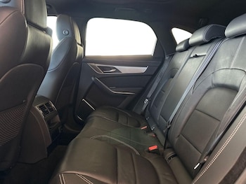 Used Jaguar F-Pace 2021 for sale - 76982130: Photo