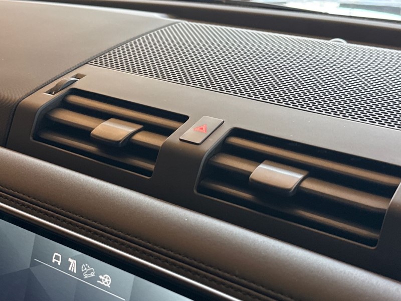 Used Land Rover Defender 2025 for sale - 77732712: Photo 35