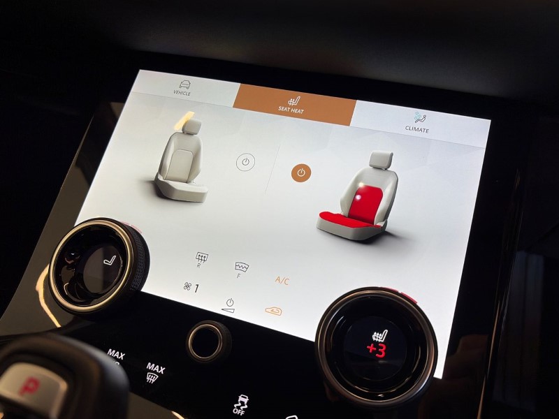 Used Land Rover Range Rover Evoque 2022 for sale - 76982409: Photo 32