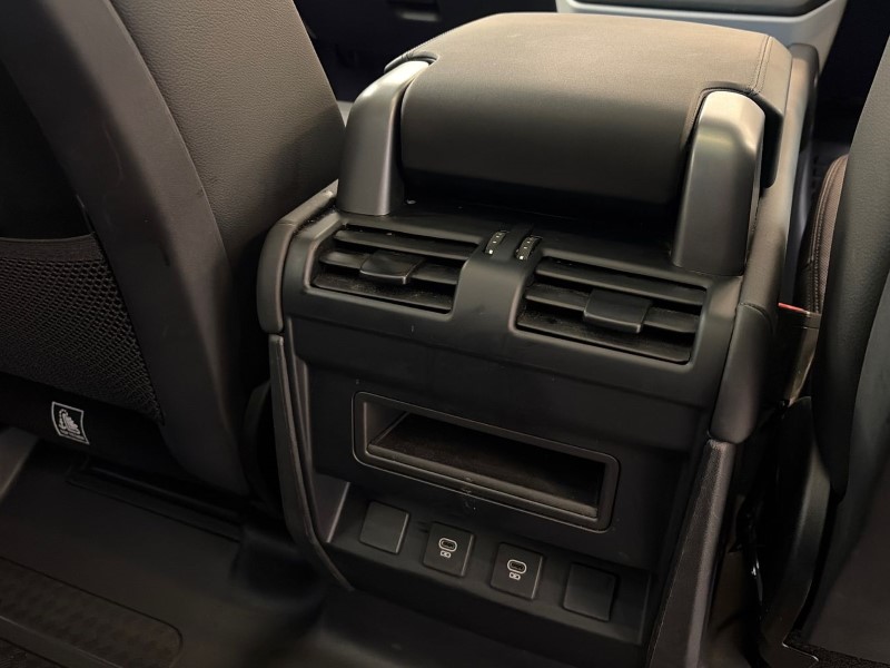 Used Land Rover Defender 2024 for sale - 77877738: Photo 18