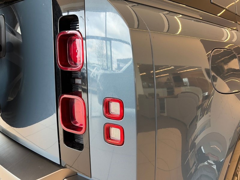 Used Land Rover Defender 2024 for sale - 77877738: Photo 46