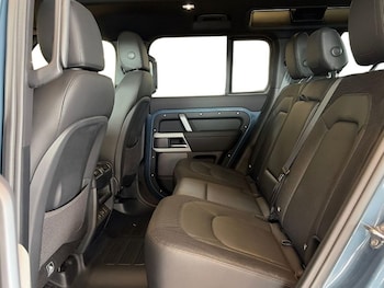 Used Land Rover Defender 2024 for sale - 77877738: Photo