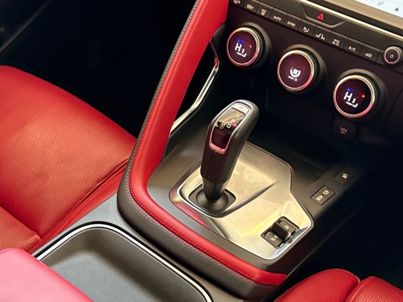 Used Jaguar E-Pace 2017 for sale - 77353930: Photo 13