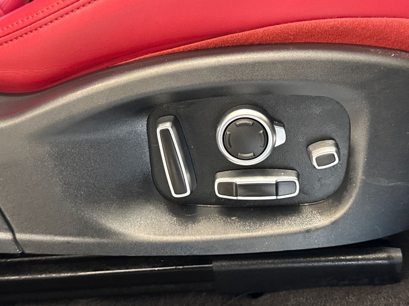 Used Jaguar E-Pace 2017 for sale - 77353930: Photo 24