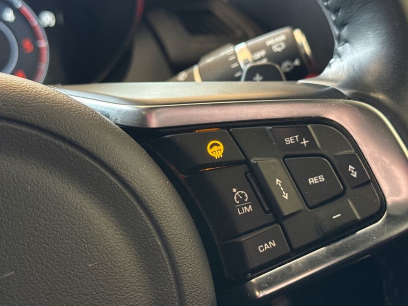 Used Jaguar E-Pace 2017 for sale - 77353930: Photo 27