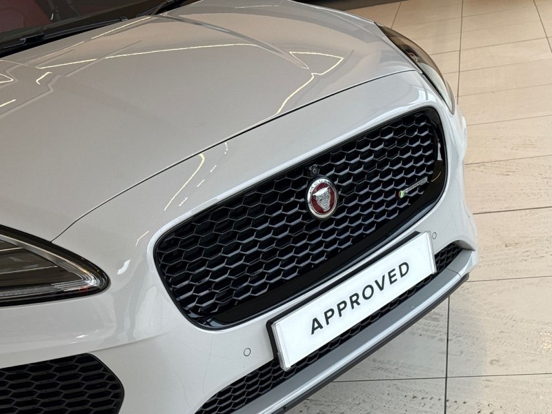 Used Jaguar E-Pace 2017 for sale - 77353930: Photo 42