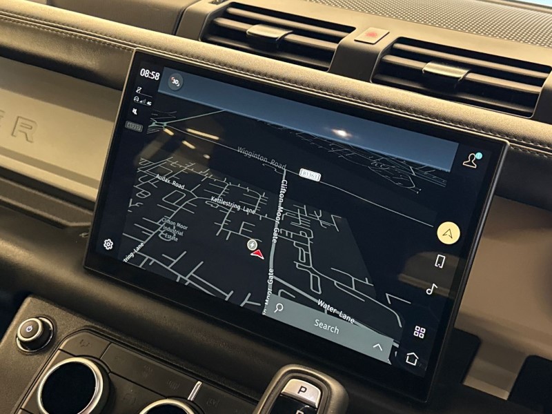 Used Land Rover Defender 2024 for sale - 77545427: Photo 11