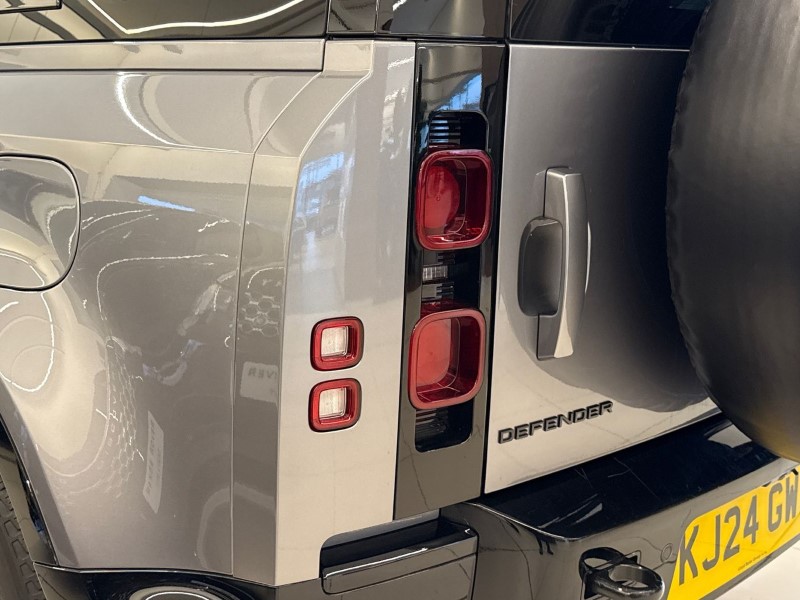 Used Land Rover Defender 2024 for sale - 77545427: Photo 19