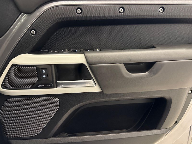 Used Land Rover Defender 2024 for sale - 77545427: Photo 22