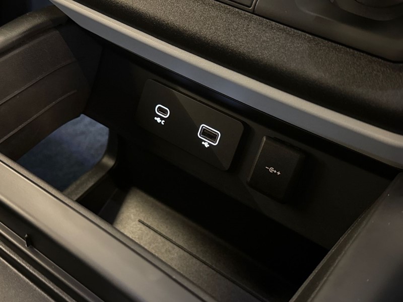 Used Land Rover Defender 2024 for sale - 77545427: Photo 36