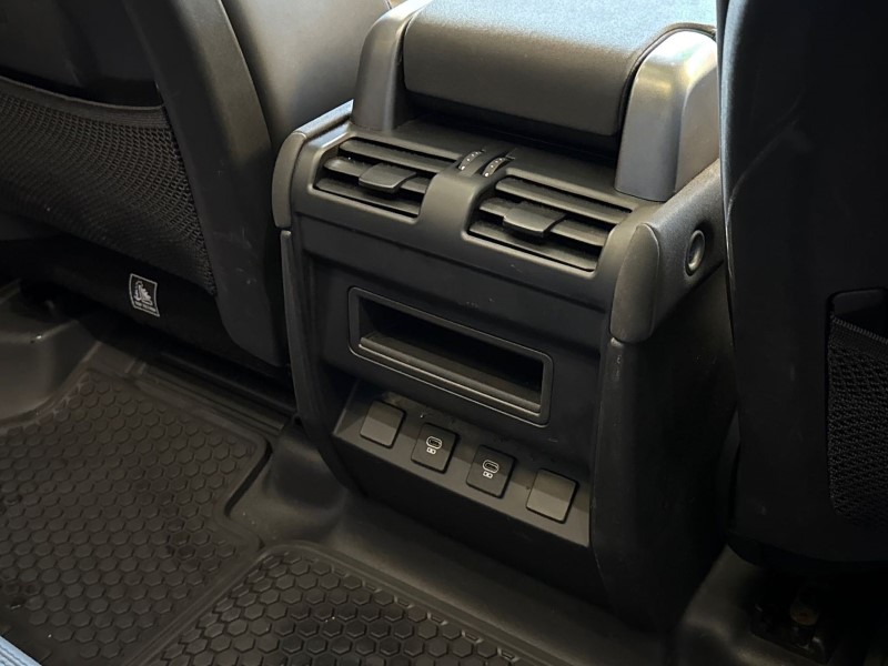 Used Land Rover Defender 2022 for sale - 77210364: Photo 18