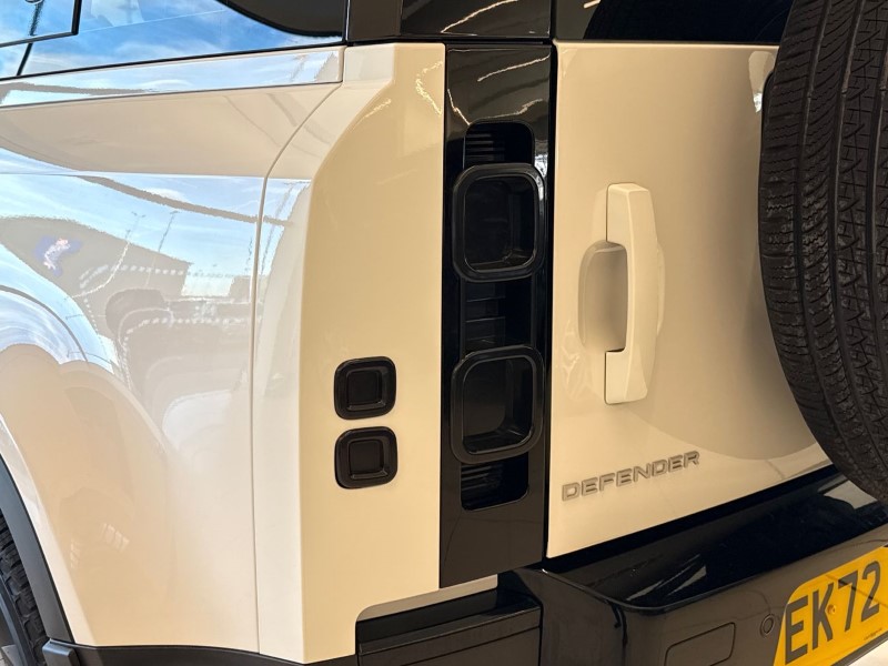 Used Land Rover Defender 2022 for sale - 77210364: Photo 19