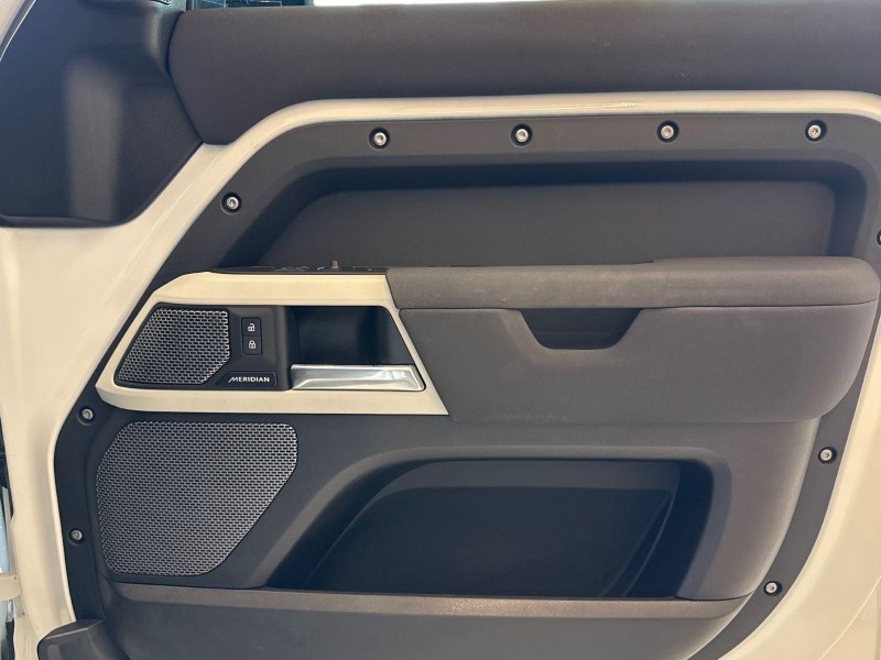 Used Land Rover Defender 2022 for sale - 77210364: Photo 22