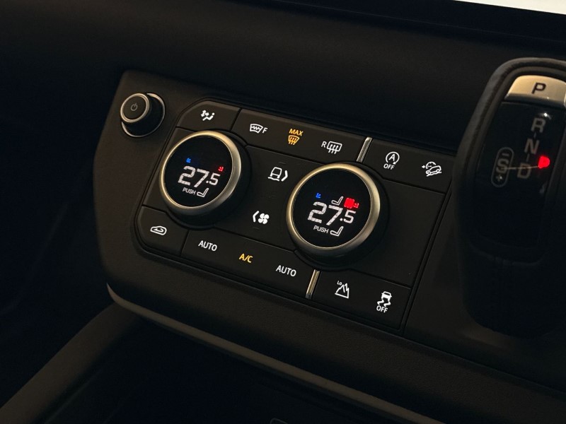 Used Land Rover Defender 2022 for sale - 77210364: Photo 32