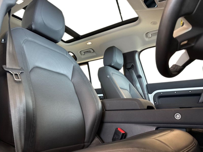 Used Land Rover Defender 2023 for sale - 78025613: Photo 26