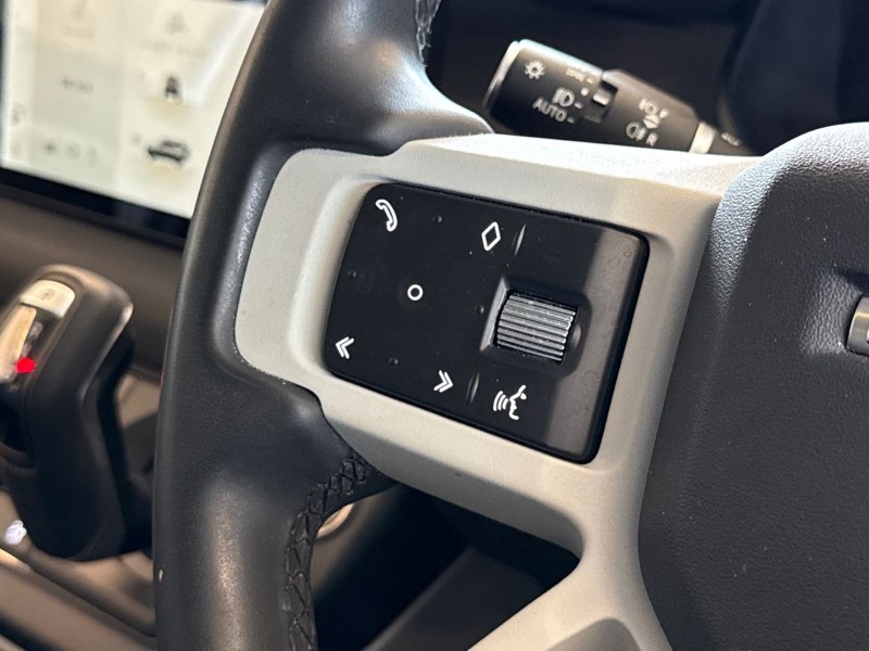 Used Land Rover Defender 2023 for sale - 78025613: Photo 28