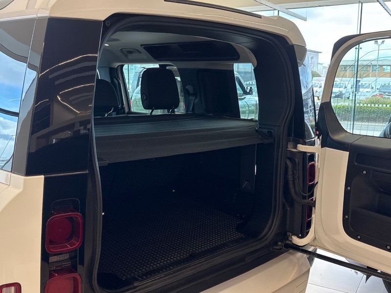 Used Land Rover Defender 2023 for sale - 78025613: Photo 37