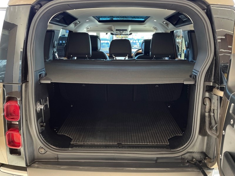 Used Land Rover Defender 2023 for sale - 77079263: Photo 10