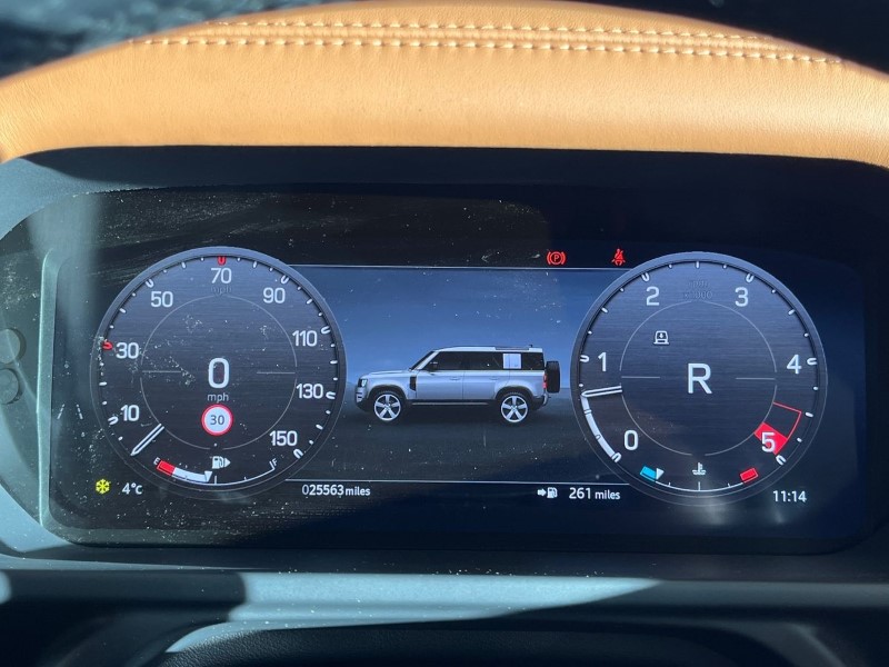 Used Land Rover Defender 2023 for sale - 77079263: Photo 16