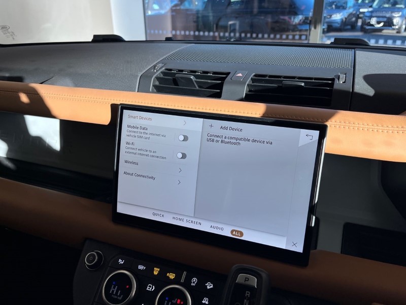 Used Land Rover Defender 2023 for sale - 77079263: Photo 33