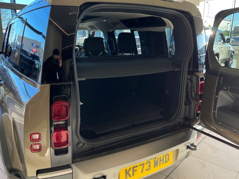 Used Land Rover Defender 2023 for sale - 77079263: Photo 40