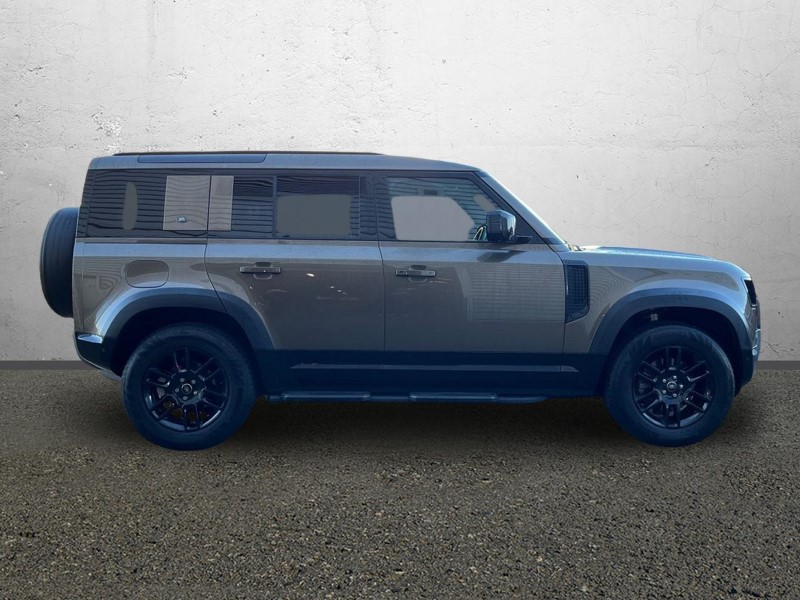 Used Land Rover Defender 2023 for sale - 77079263: Photo 5