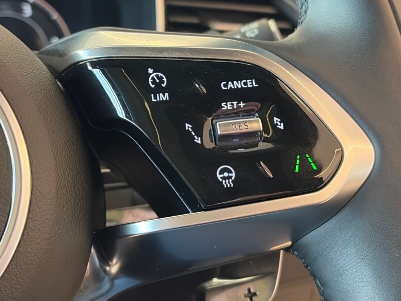 Used Jaguar F-Pace 2024 for sale - 78067122: Photo 29