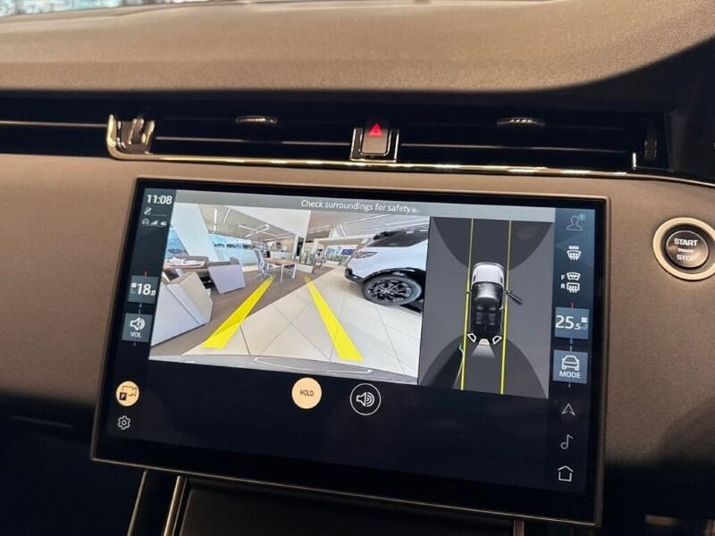 Used Land Rover Range Rover Evoque 2024 for sale - 76982436: Photo 32