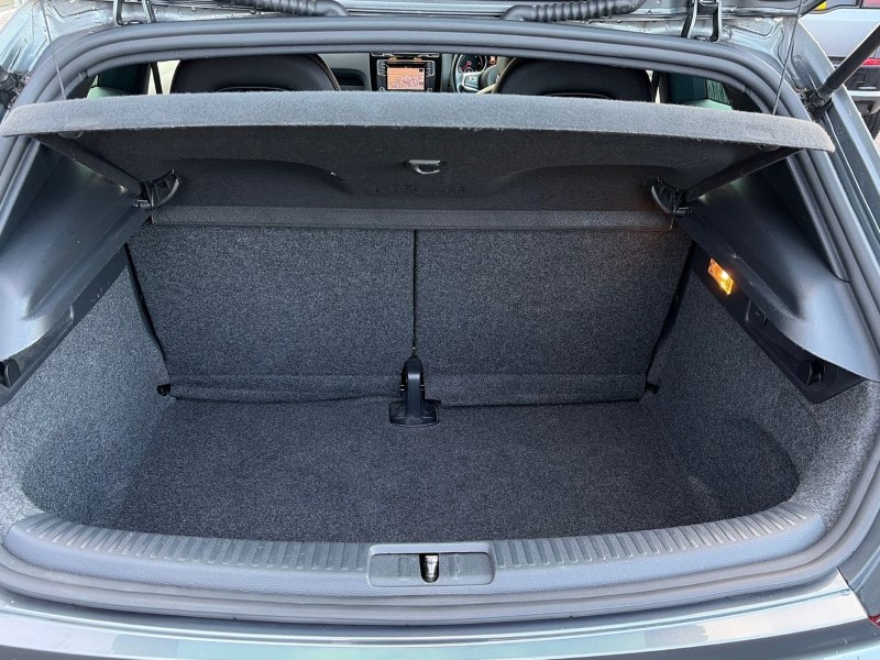 Used Volkswagen Scirocco 2017 for sale - 76982496: Photo 10