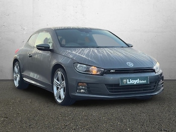 Used Volkswagen Scirocco 2017 for sale - 76982496: Photo