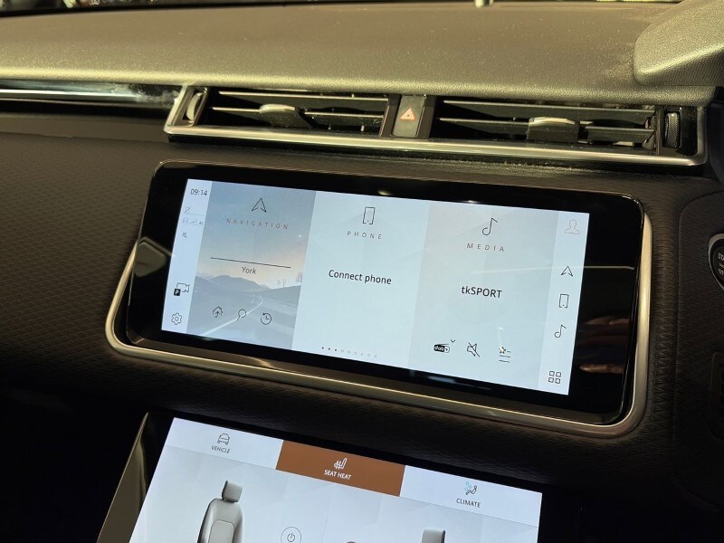 Used Land Rover Range Rover Velar 2021 for sale - 77127628: Photo 31