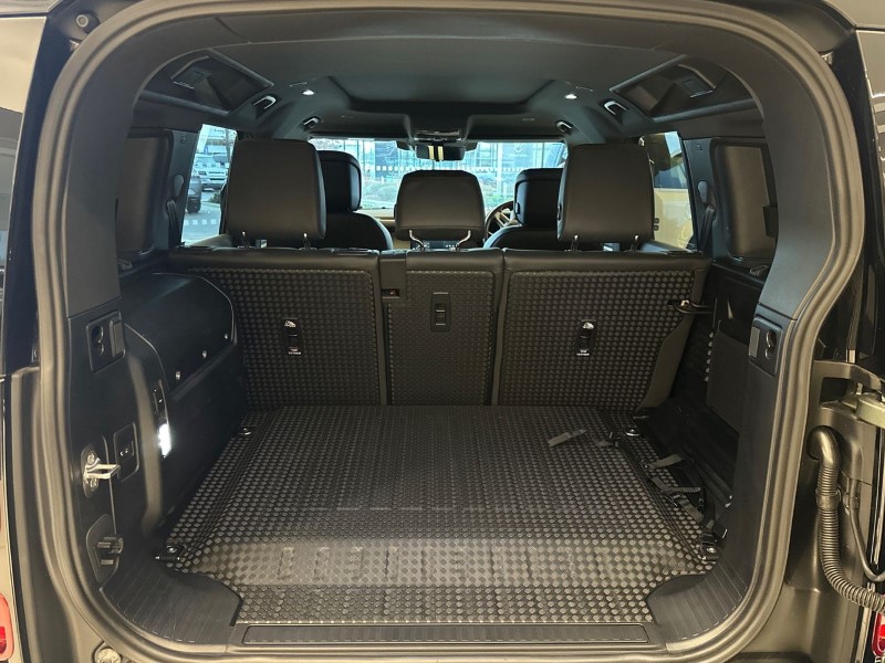 Used Land Rover Defender 2024 for sale - 77151598: Photo 10