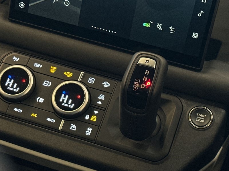 Used Land Rover Defender 2024 for sale - 77151598: Photo 13