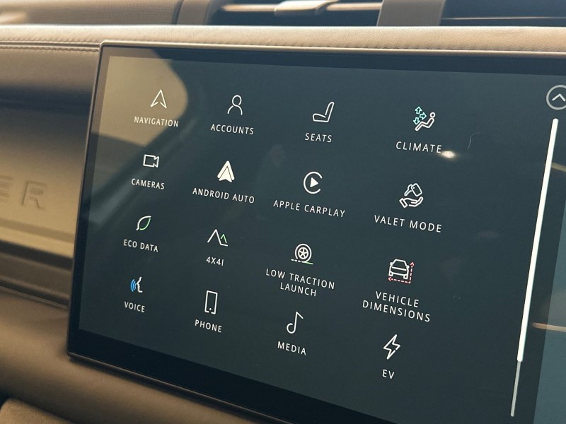 Used Land Rover Defender 2024 for sale - 77151598: Photo 32