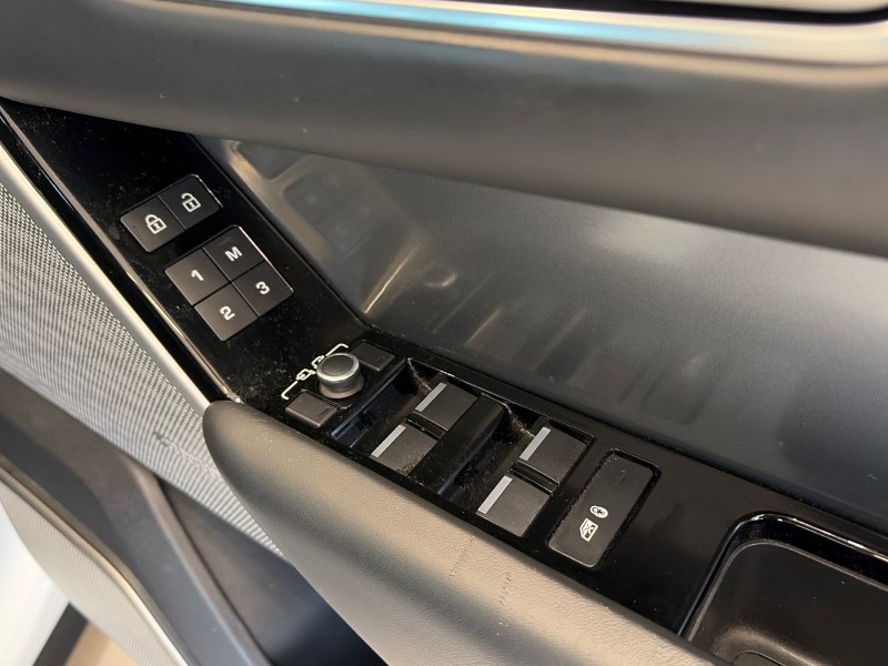 Used Land Rover Range Rover Velar 2021 for sale - 77063477: Photo 24