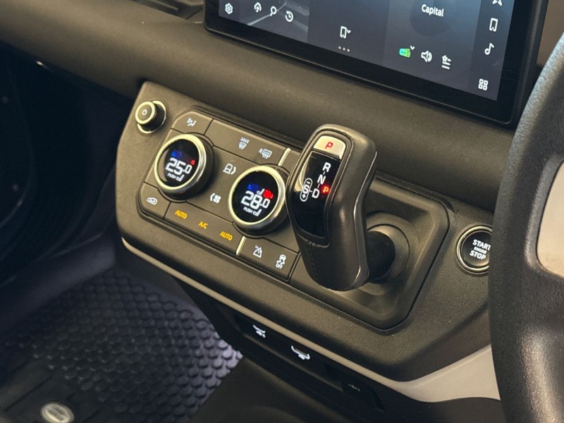 Used Land Rover Defender 2022 for sale - 76981820: Photo 13