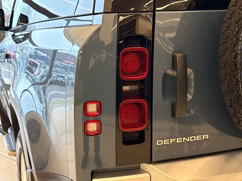 Used Land Rover Defender 2022 for sale - 76981820: Photo 19