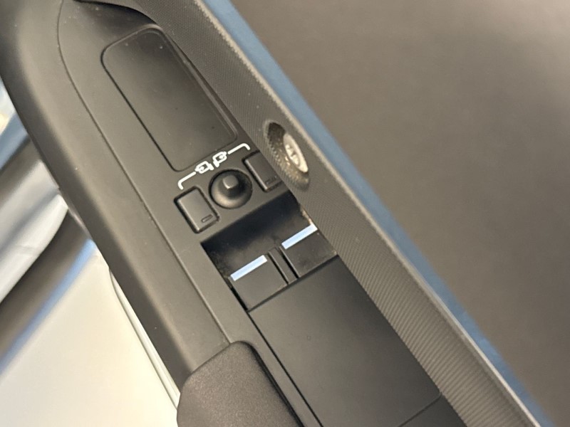 Used Land Rover Defender 2022 for sale - 76981820: Photo 22