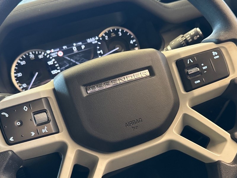 Used Land Rover Defender 2022 for sale - 76981820: Photo 26