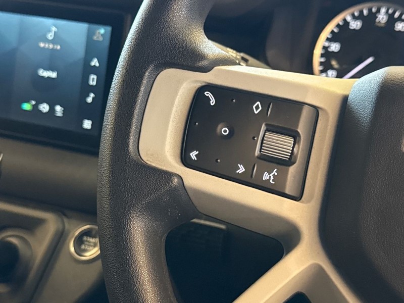 Used Land Rover Defender 2022 for sale - 76981820: Photo 27