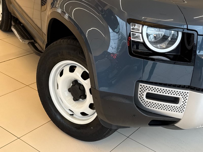 Used Land Rover Defender 2022 for sale - 76981820: Photo 39