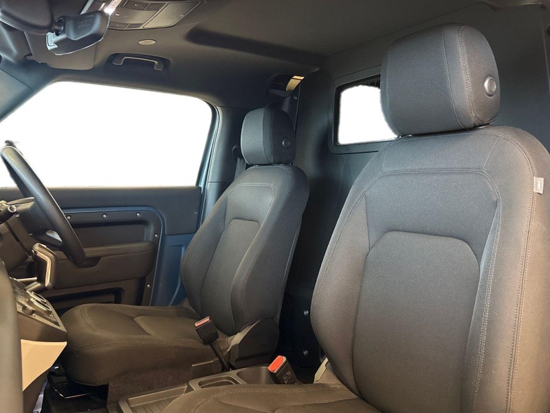 Used Land Rover Defender 2022 for sale - 76981820: Photo 4