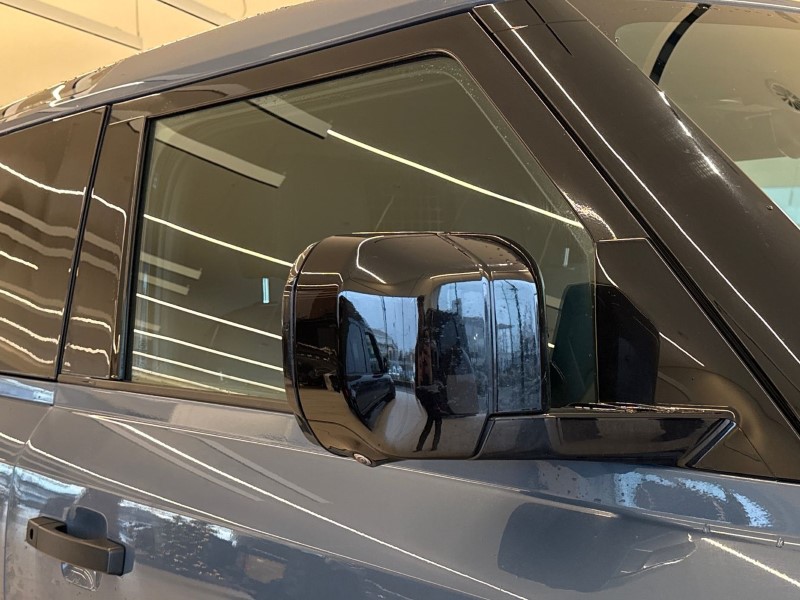 Used Land Rover Defender 2022 for sale - 76981820: Photo 47