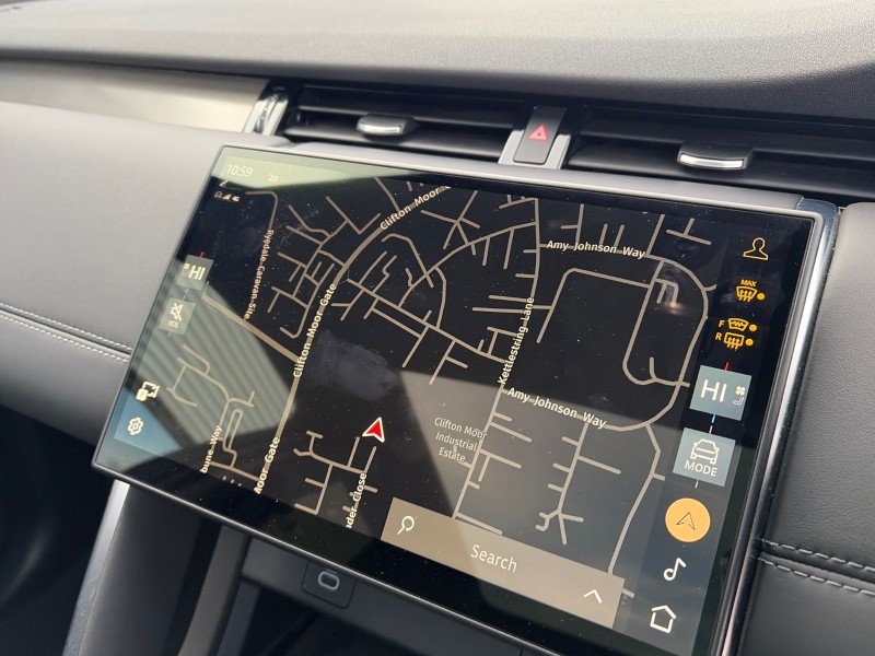 Used Land Rover Discovery Sport 2023 for sale - 76982236: Photo 11