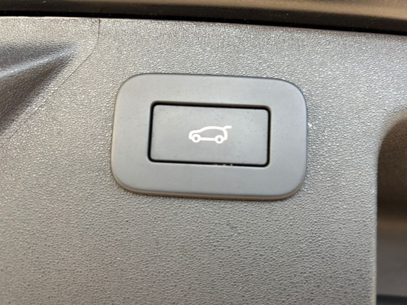 Used Land Rover Discovery Sport 2023 for sale - 76982236: Photo 44